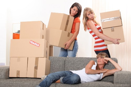 Removal van support for apartment and house moves in Westminster